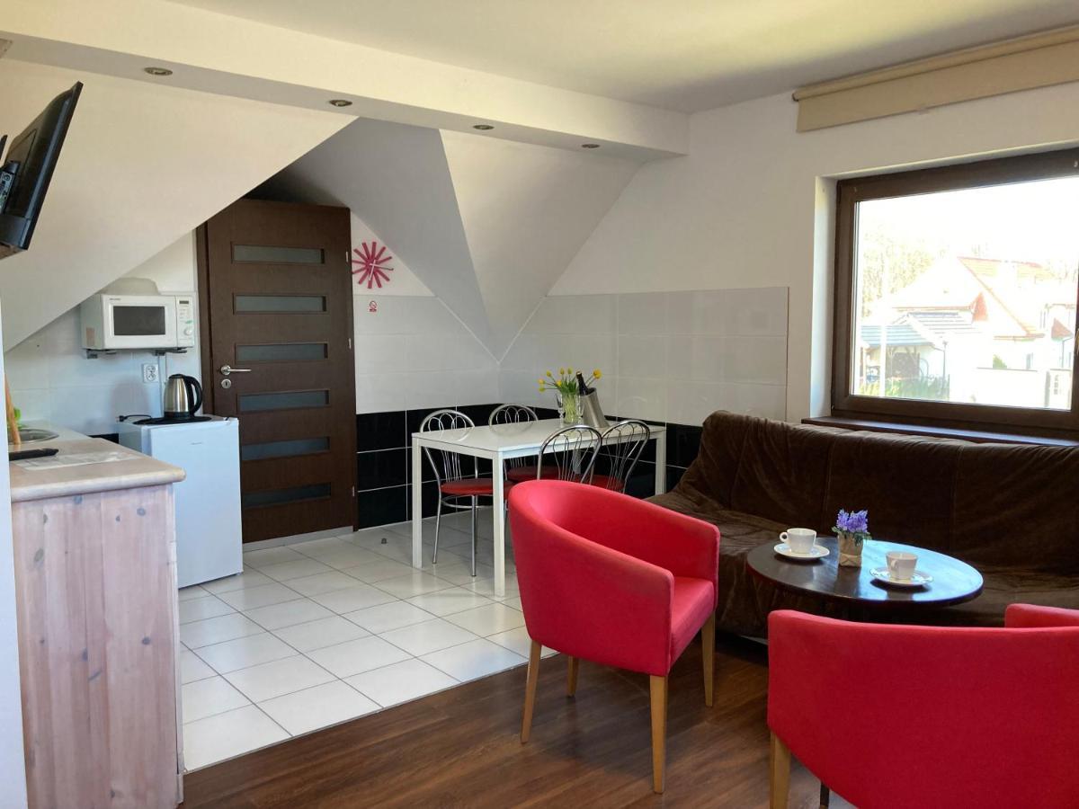 Apartamenty I Pokoje Na Letniej Ujście-Darłowskie Dış mekan fotoğraf