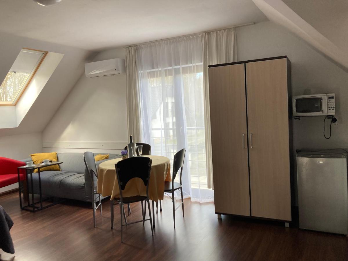 Apartamenty I Pokoje Na Letniej Ujście-Darłowskie Dış mekan fotoğraf